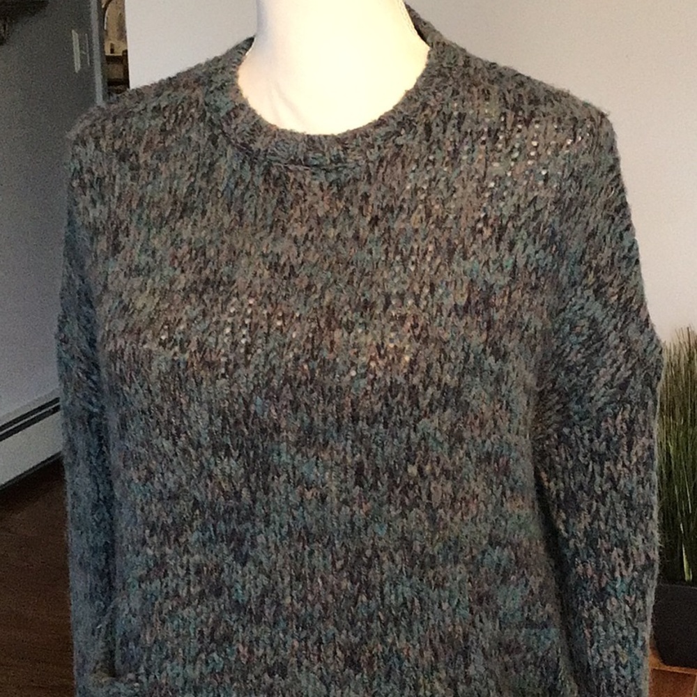 BETWEEN ME & YOU WOOL SWEATER - Picture 3 of 10